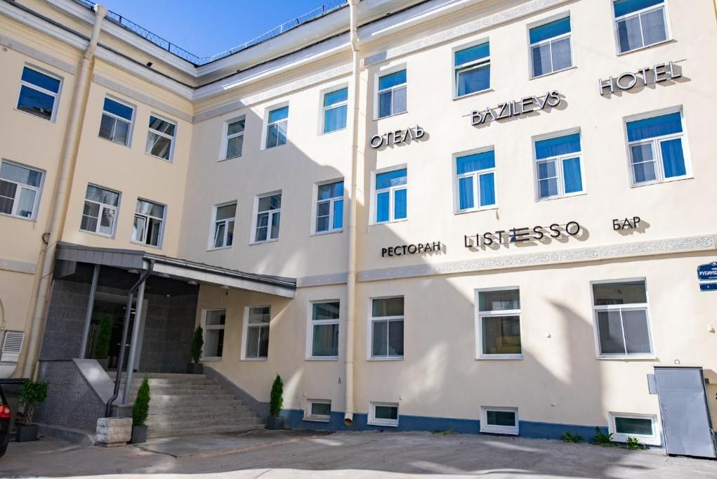 巴茲列夫斯酒店