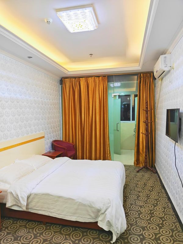 Foshan Longyu Hotel (Longjiang Convention and Exhibition Center Branch)