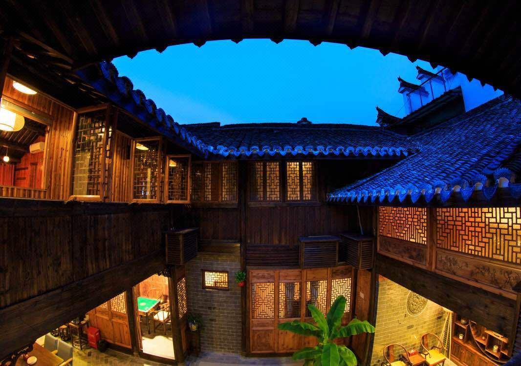 Hangzhou long men yi shi Hotel