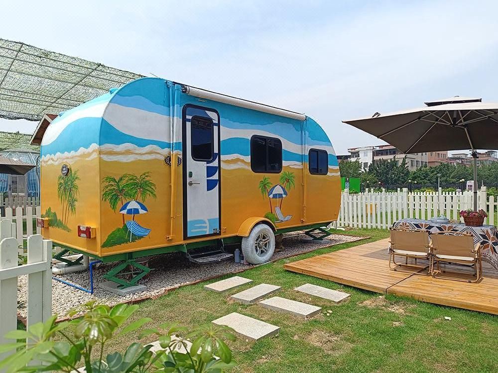 依雲露營小鎮(機場店)