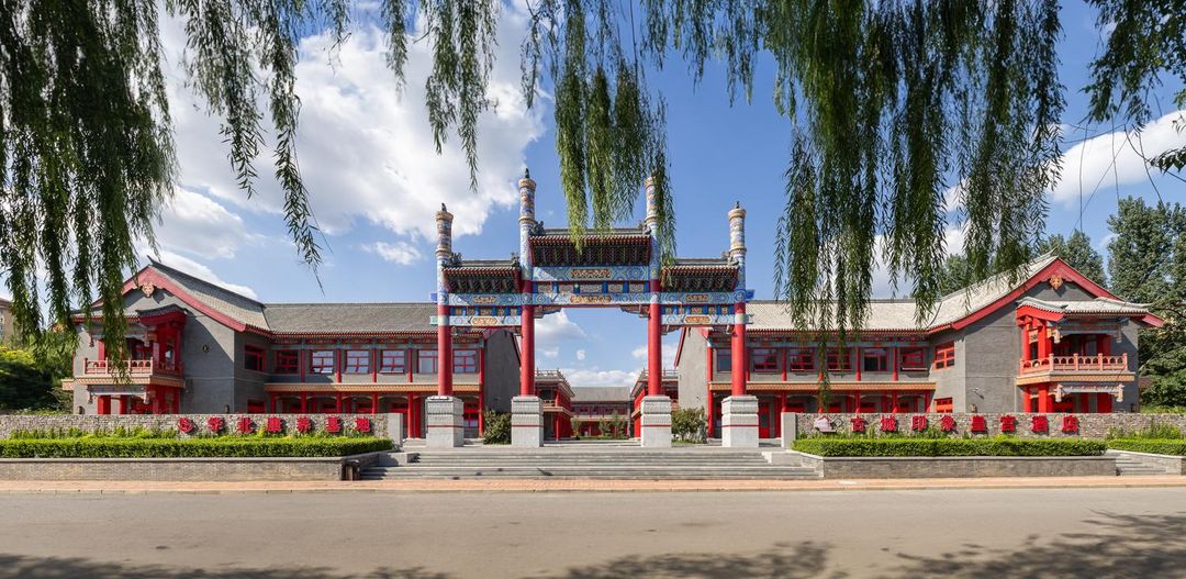 古城印象皇宮酒店(薊州北站洲河灣廣場店)