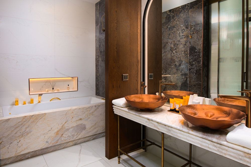 Genesis Hotel