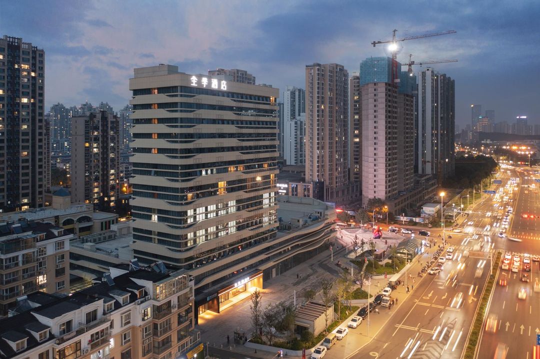 JI Hotel (Qingdao Jinshatan Petroleum University)