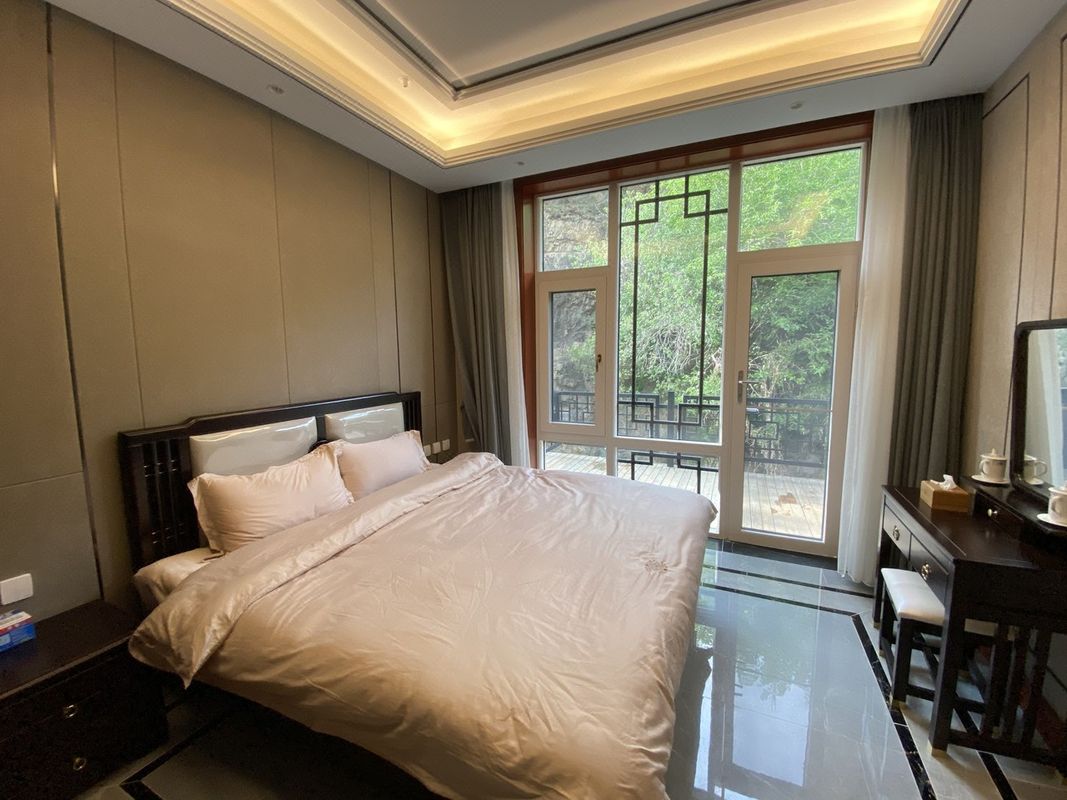 老山坡生态庄园特色民宿(京密路分店)