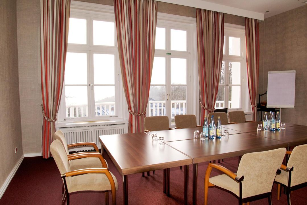 艾爾薩斯特蘭姆酒店