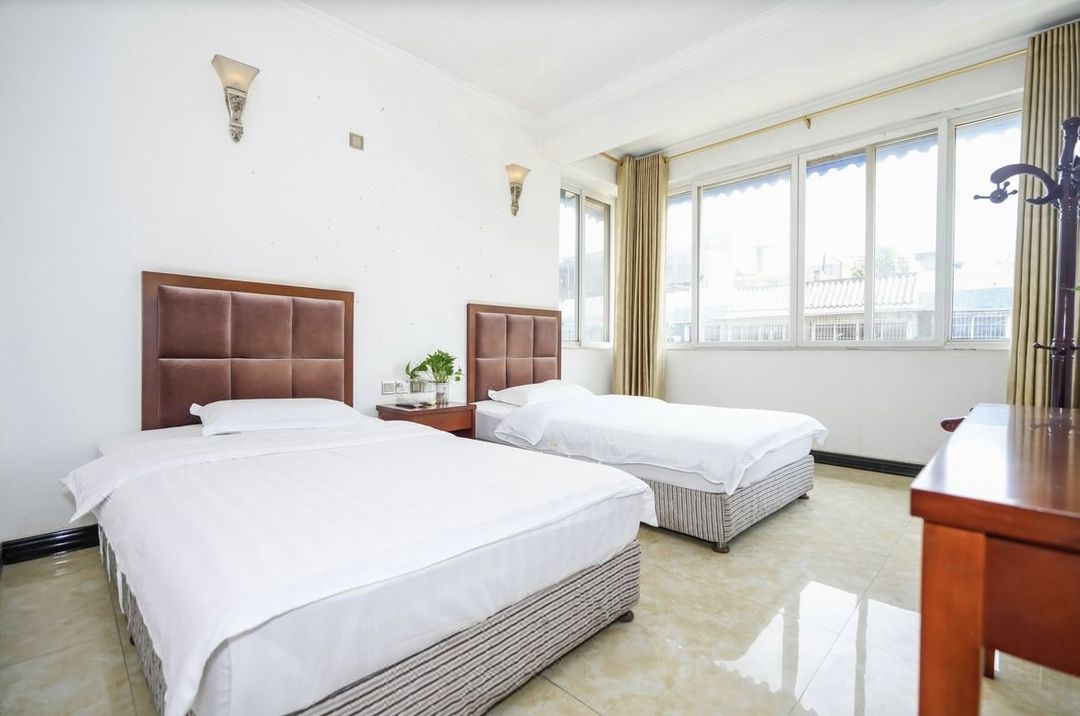 Basi Hotel (Chengdu Film City)