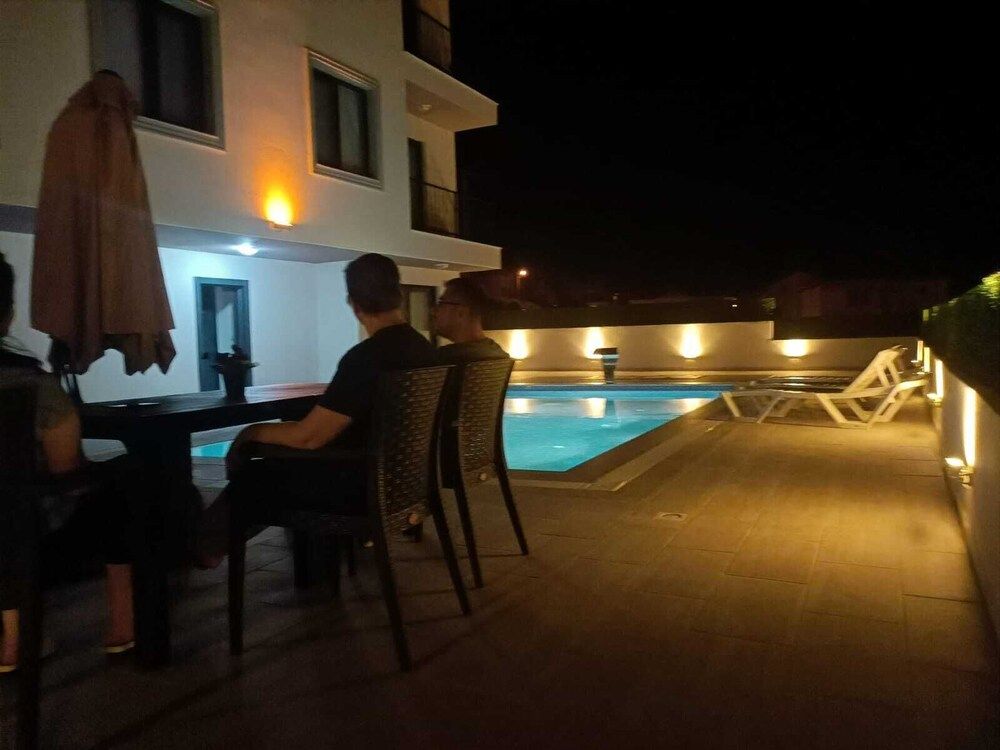 Sunset Akarca Pansiyon