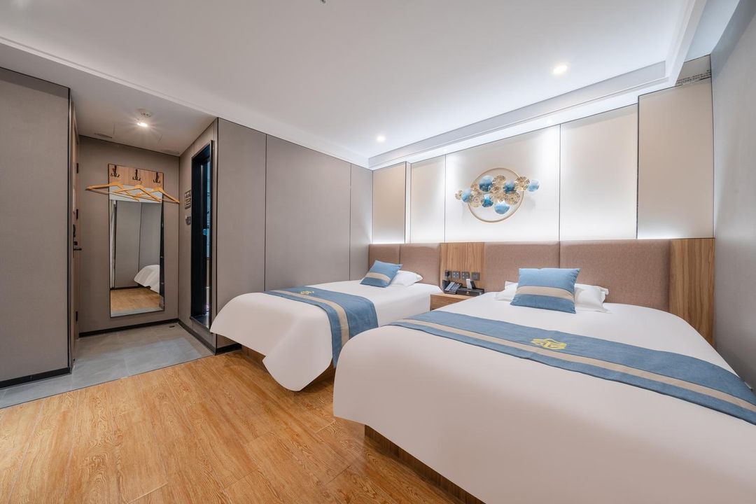 Xinhui Intelligent Hotel (Changhai Hospital)