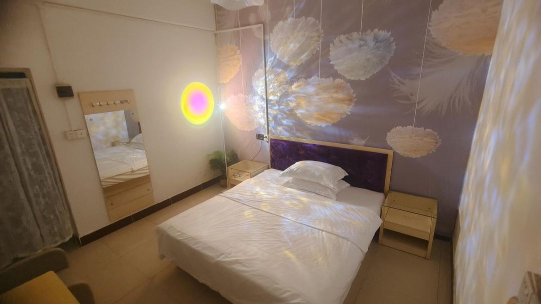 廣州華豐住宿(竹料地鐵站店)