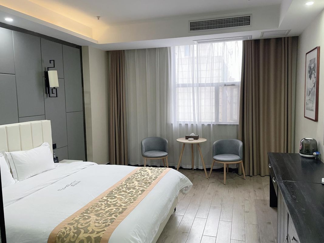 Qingmu Select Hotel (Ma'anshan No. 22 Middle School Donghu Ruijing)