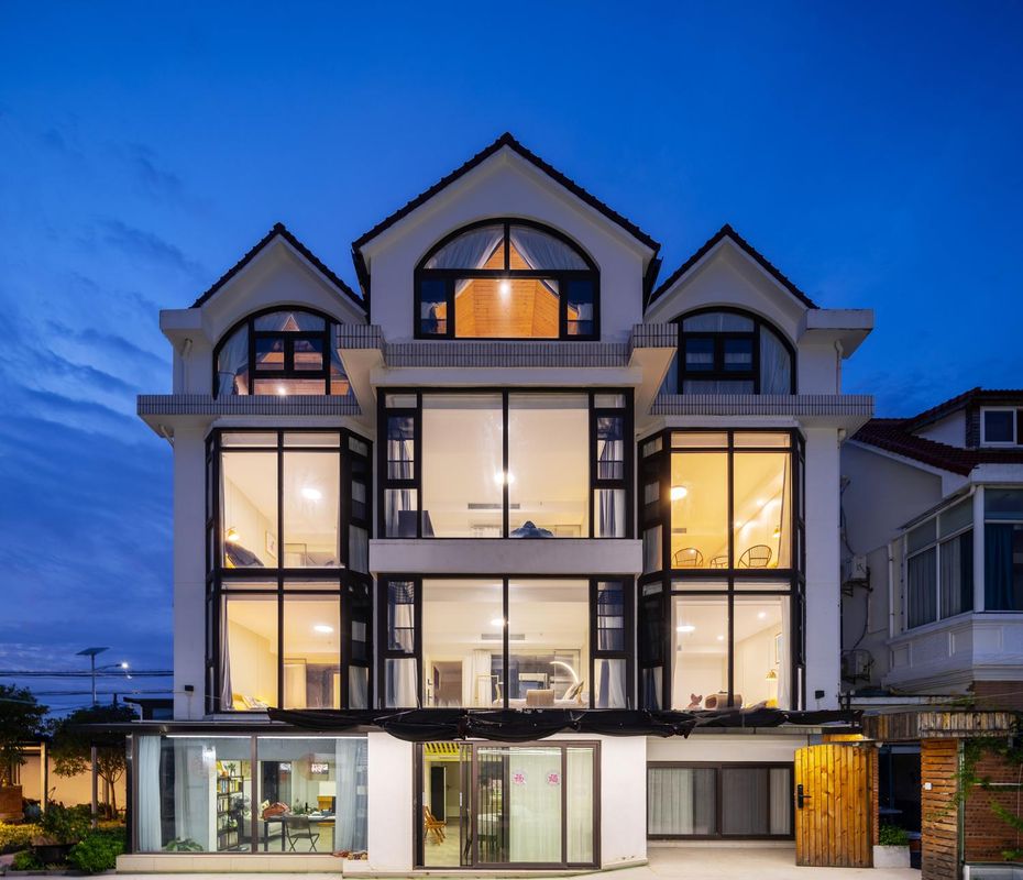 Floral Hotel · Shanghai Waitaoyuan Hotel(Shanghai International Tourism Resort)