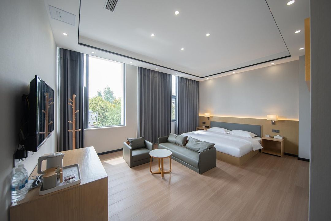 Yulong Snow Mountain Snow Resort