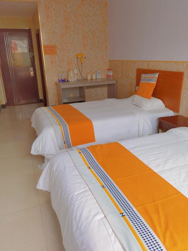 qingdao Yijia Business Hotel