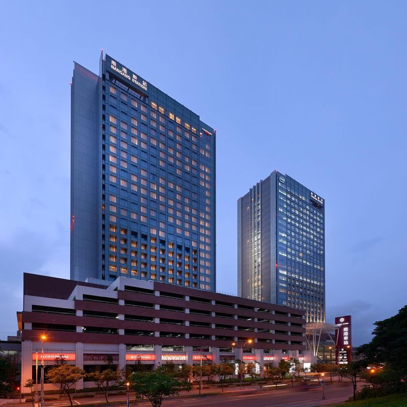 臺北六福萬怡酒店