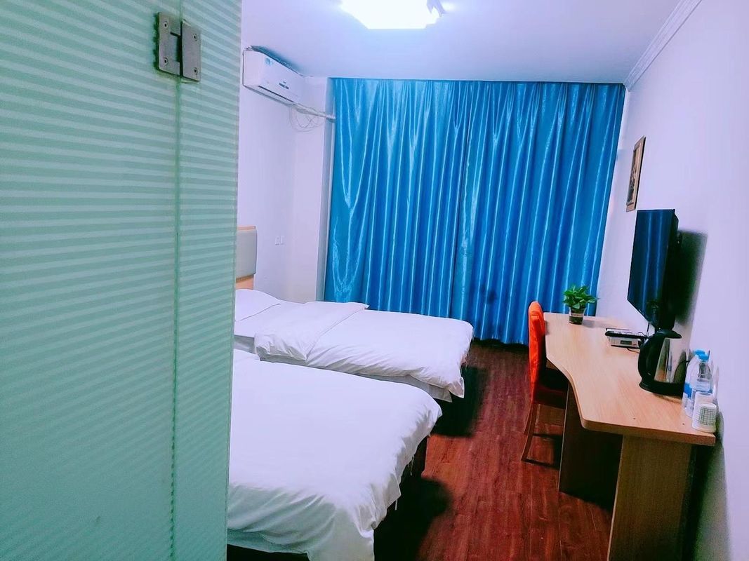 Jinshang Business Hotel (Xi'an Xudong Wangsi Street)