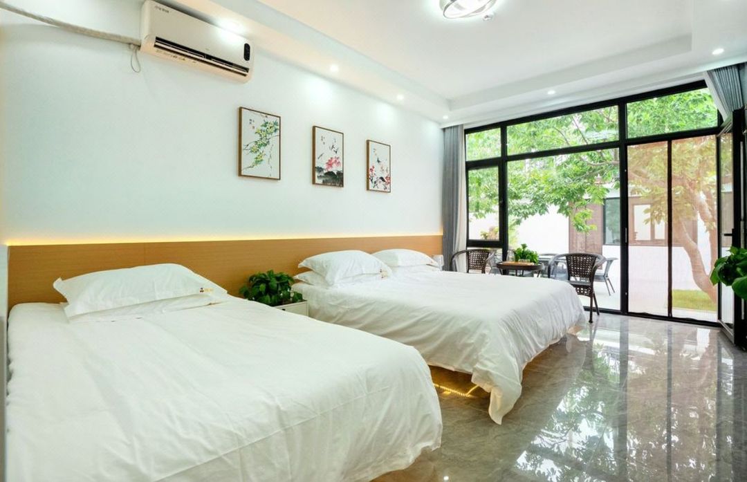 Beijing Purple Cherry Pinellia B&B