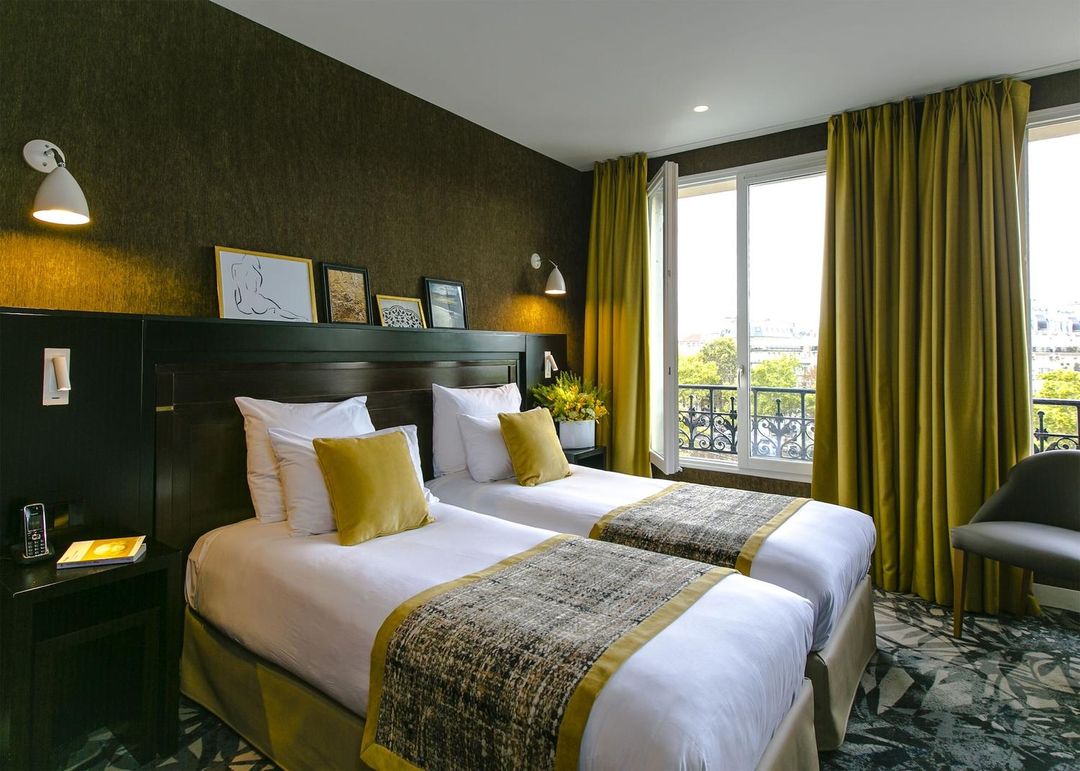 諾伊維爾凱旋門酒店