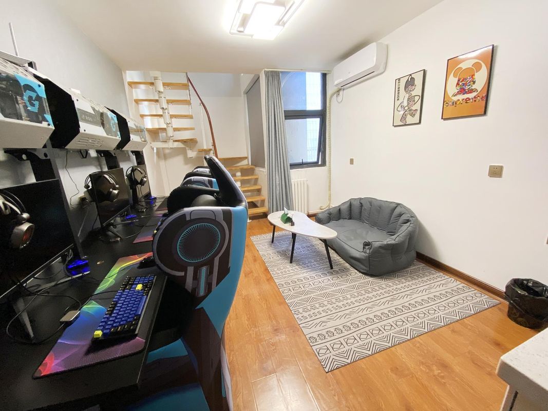 Yige E-Sports Hotel (Sanyao Subway Station)