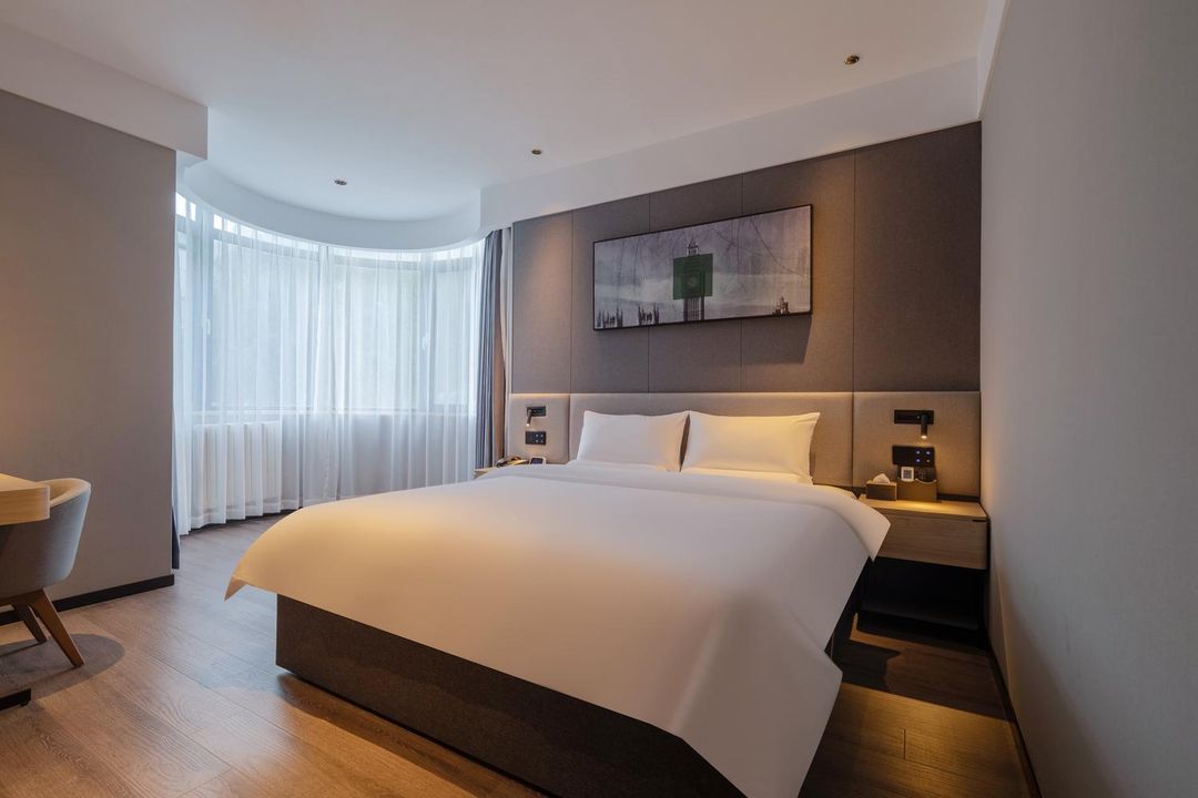 尚客優悅酒店(黃島金沙灘天目山路地鐵站店)