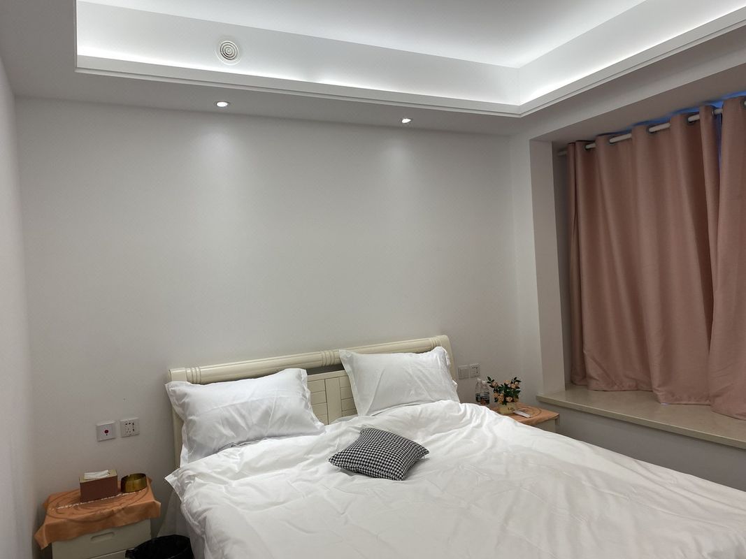 天府澜台静雅公寓(花翠街分店)