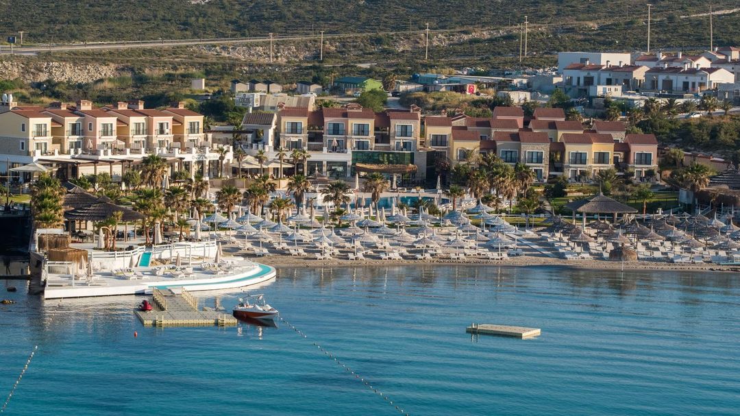 Cocos The Club Solto - Boutique Class