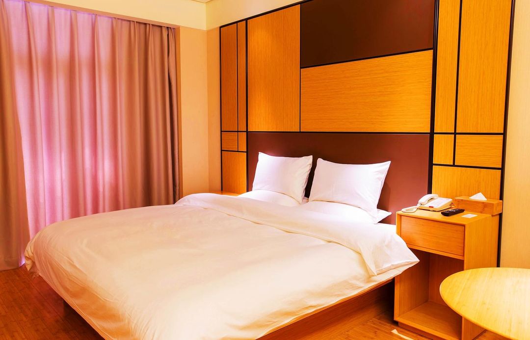 Jinxiang E-sports Themed Hotel (Shenliao Road Wanda Plaza)