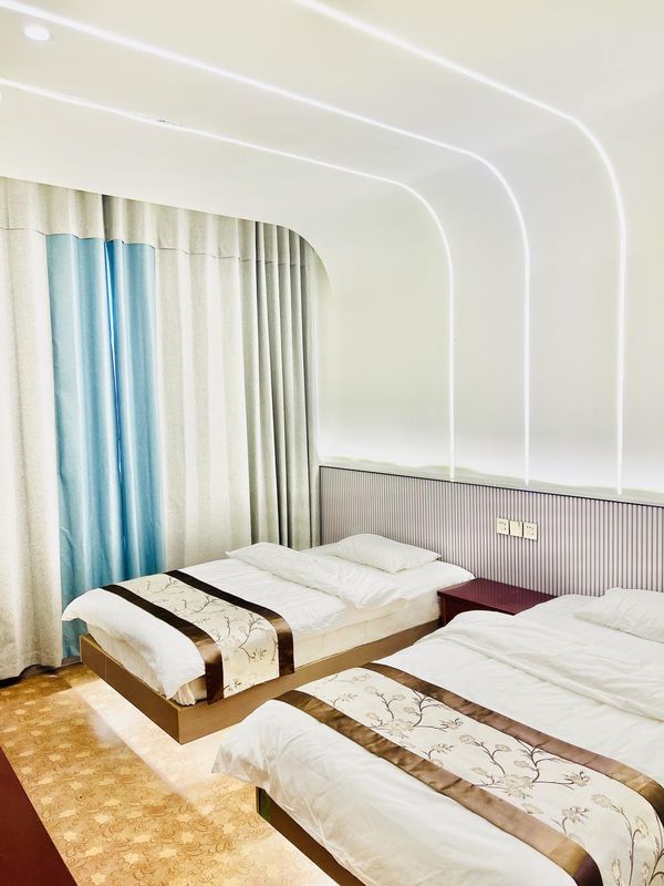 Kunming Yaxuange Hotel