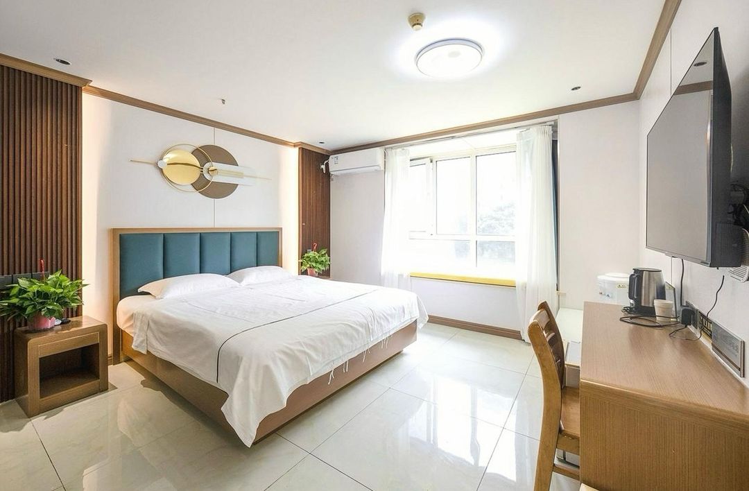 Home Inn Huaxuan Collection Hotel (Beijing Tiantongyuan Subway Station)