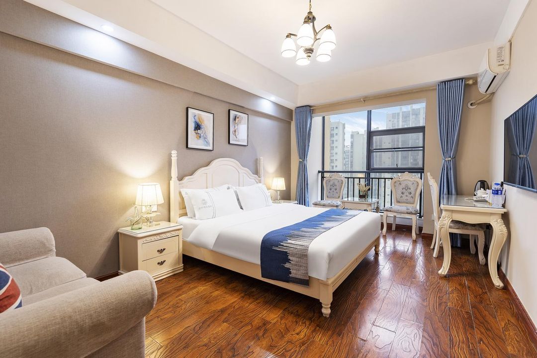 Yunting Hotel (Chengdu Dafeng Subway Station Store)