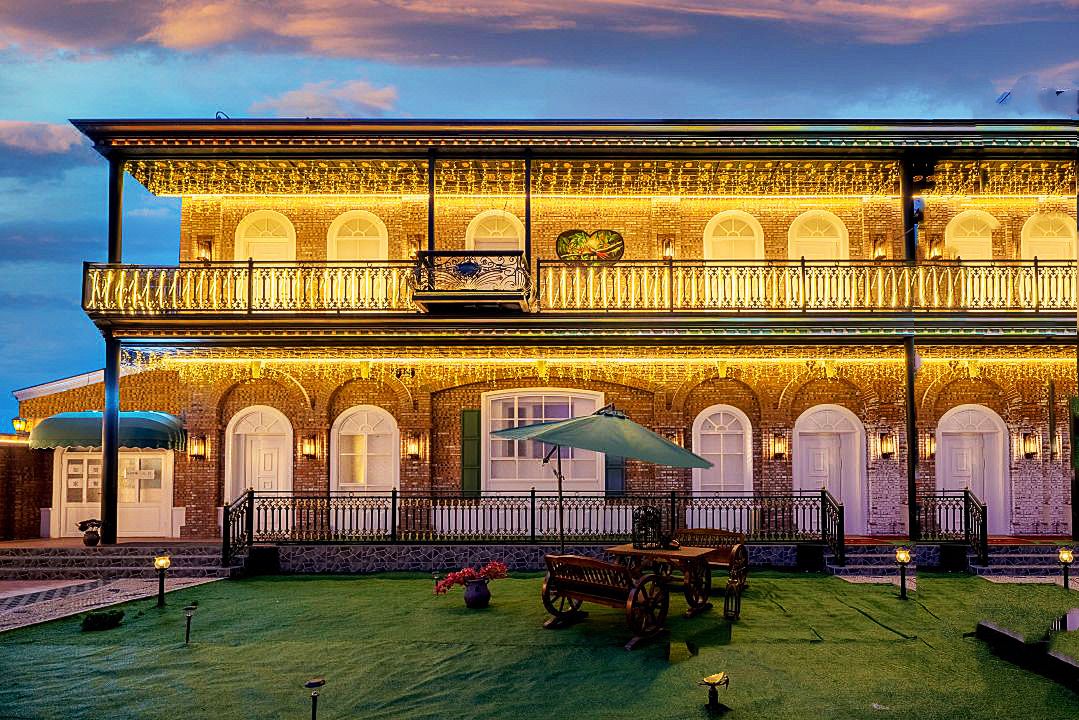 尤麗婭俄式公館(哈爾濱火車站博物館地鐵站店)