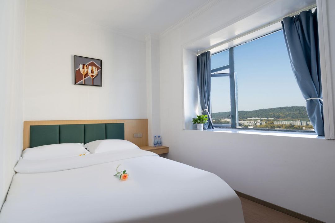 Keke Homestay (Wuhan Guanggu Avenue)