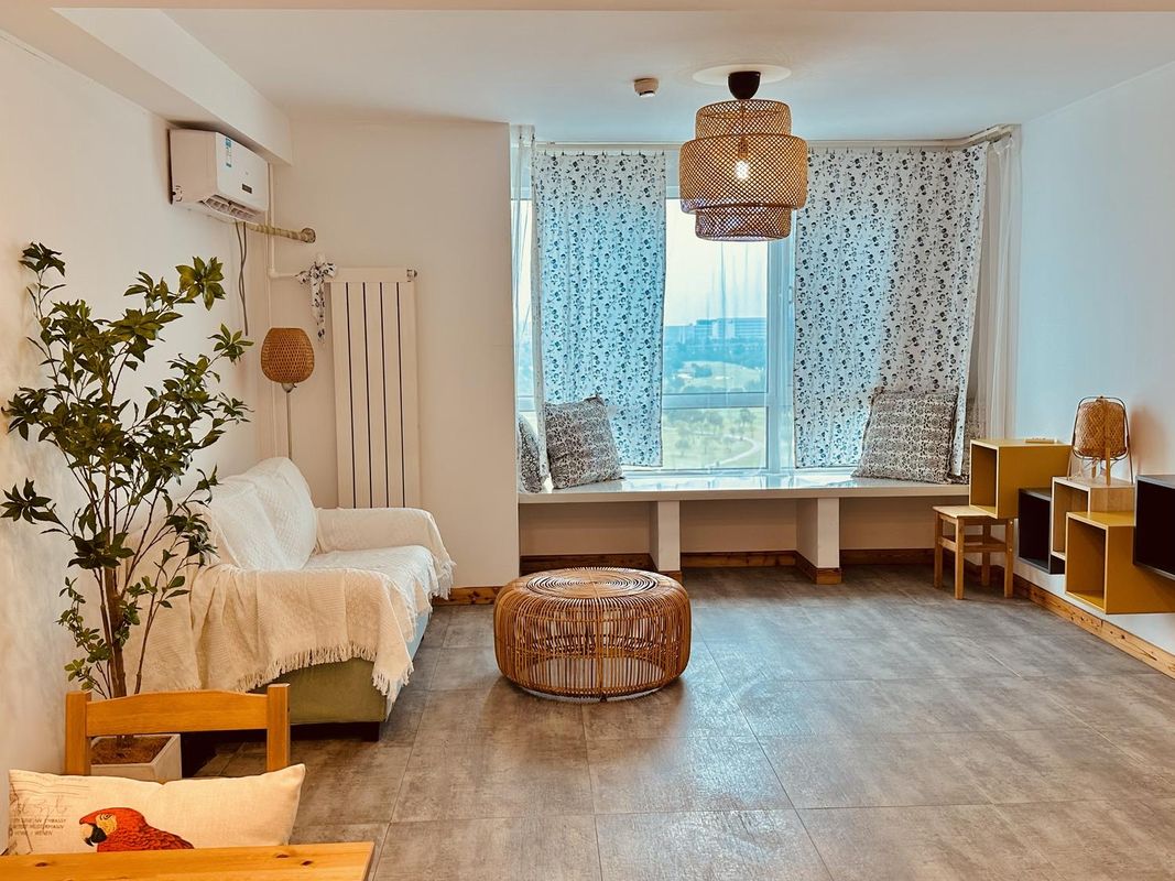 Vivi's childhood hotel