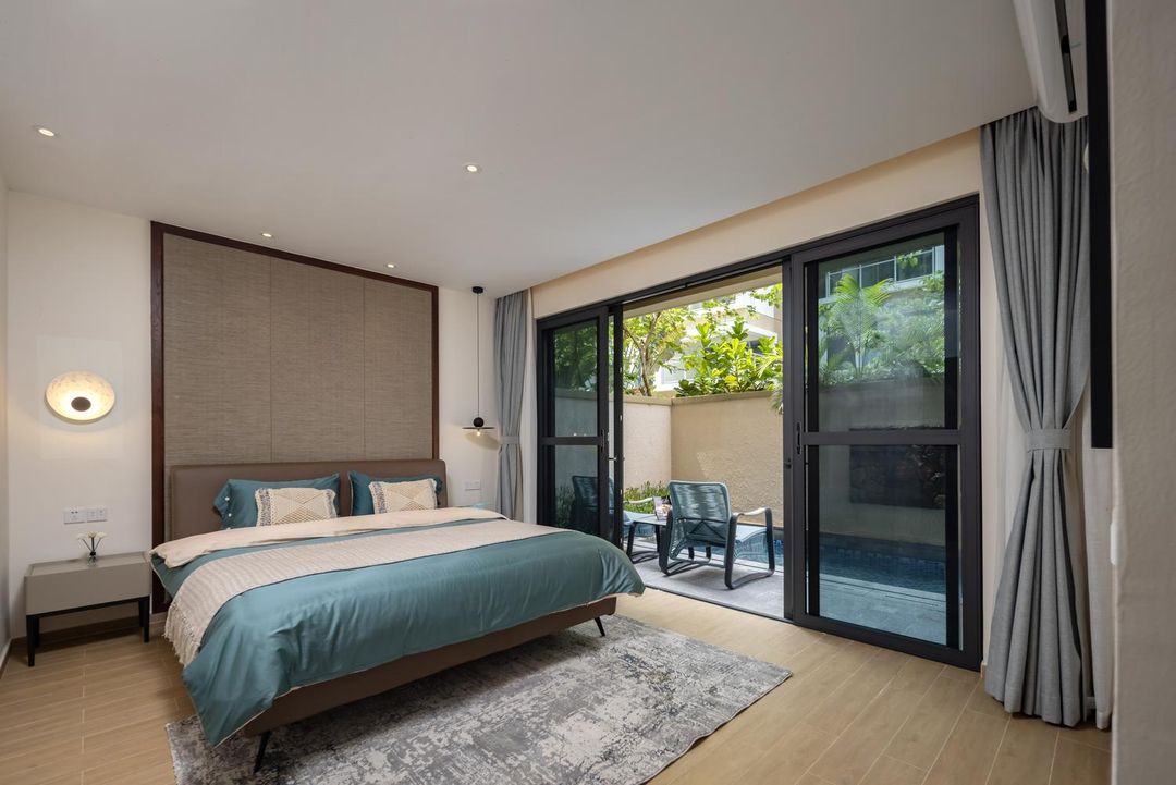 Having Neighbors Homestay