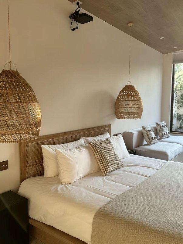 Yueman Light Luxury Apartment (Maoye Central City Library Station)