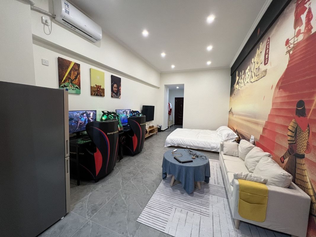 小Y阳公寓(西咸大道分店)