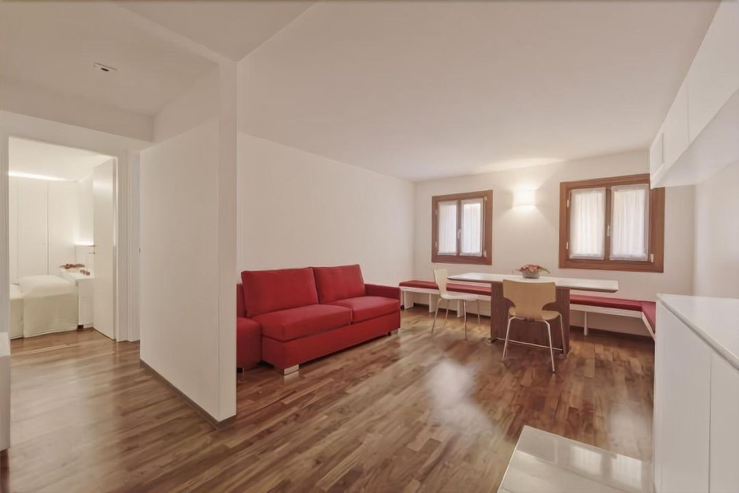 卡德拉希米亞酒店