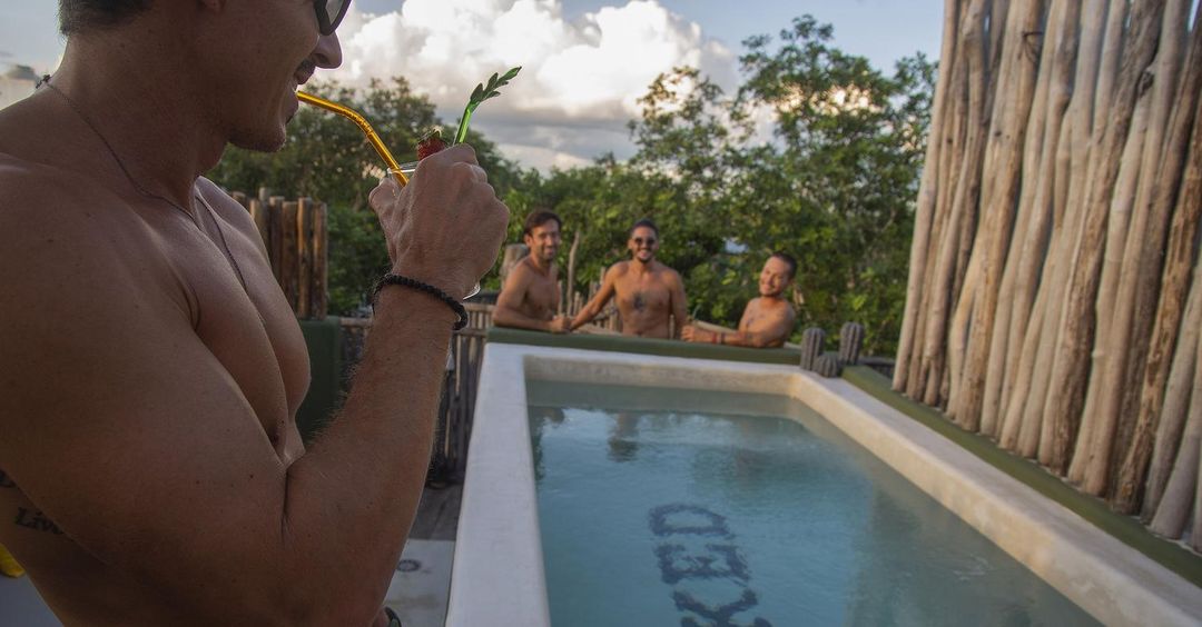 洛巴圖蘭男性專用