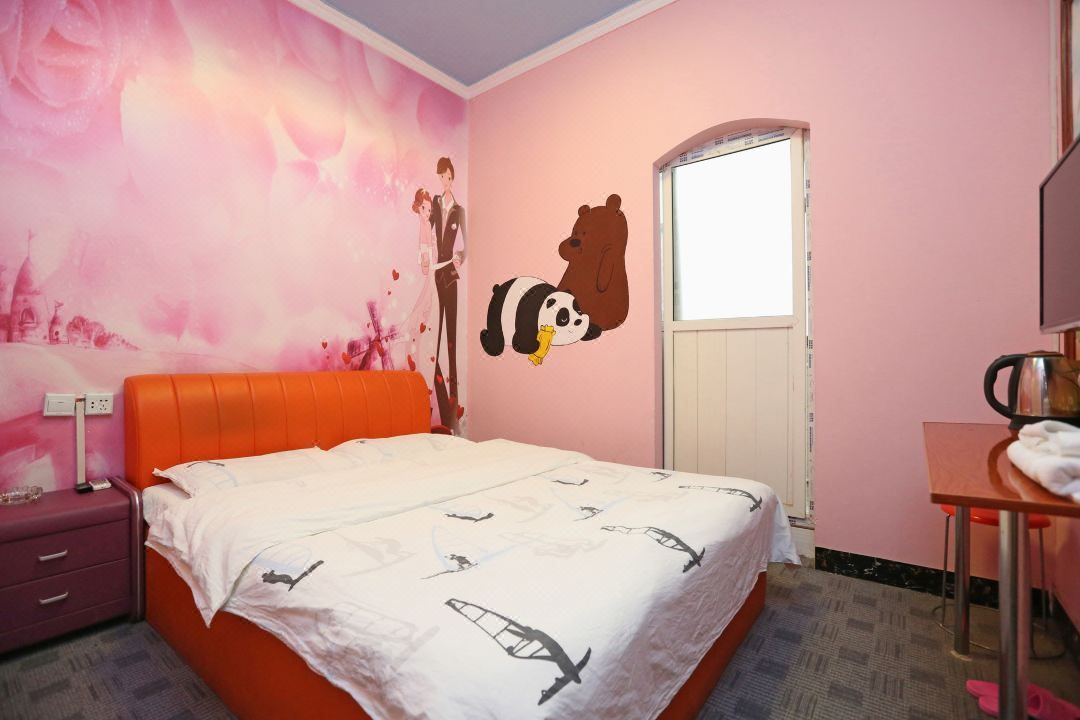 Xinhe Number One Theme Hotel