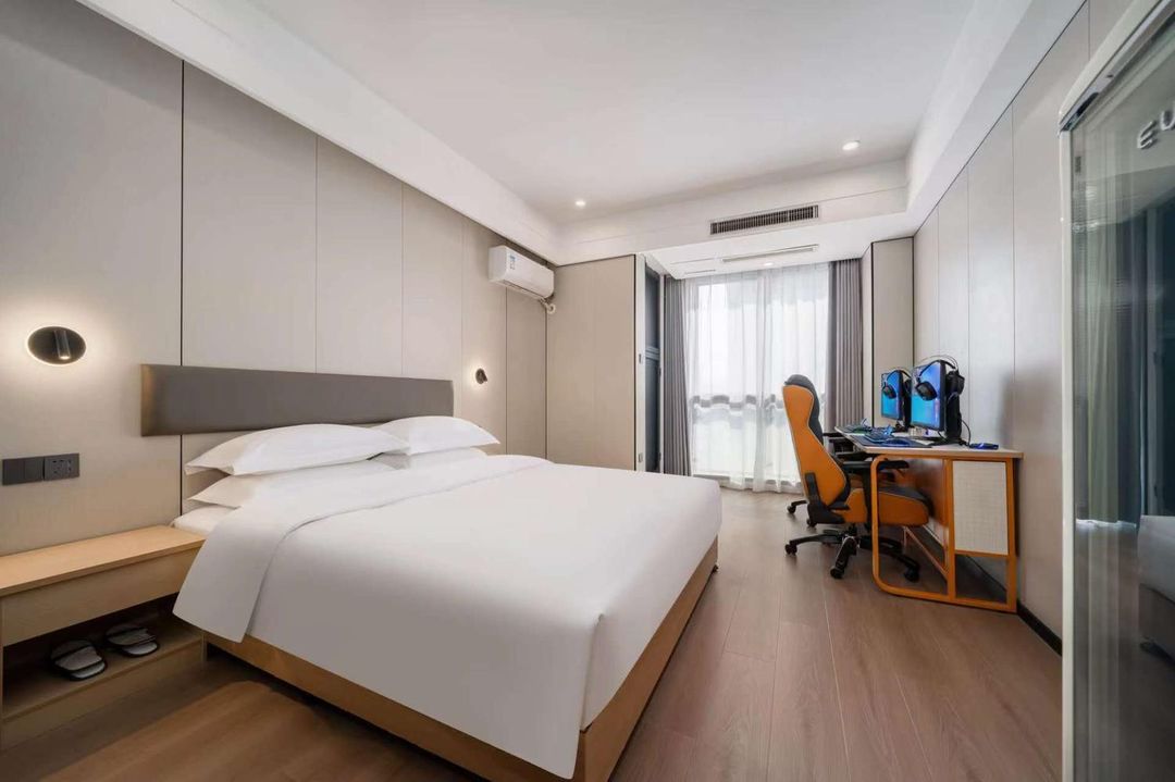 WanYoo Esports Hotel (Hangzhou East Station)