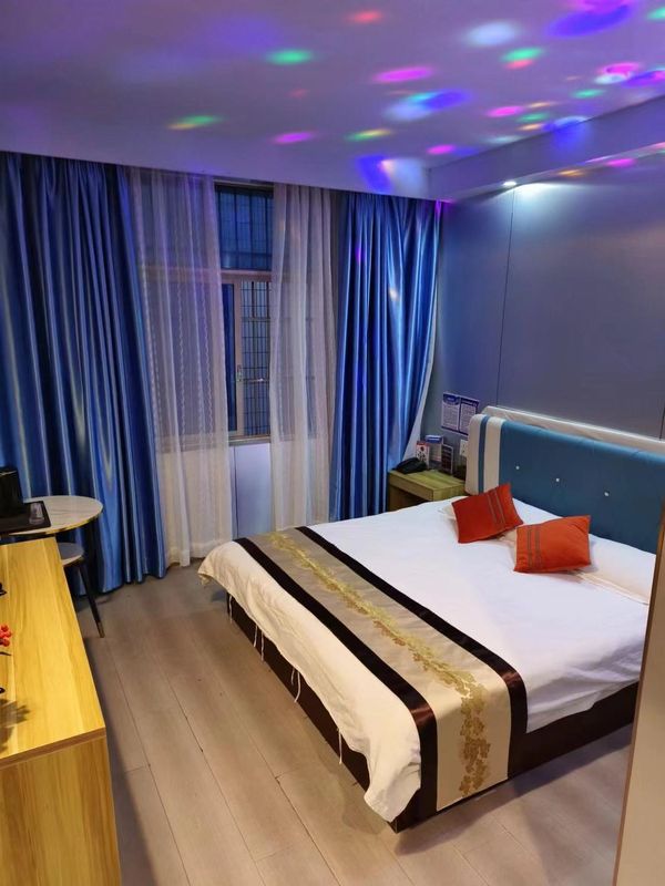 Xinlong Business Hotel