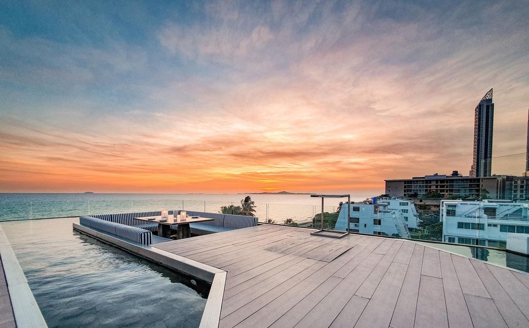 Veranda Beachfront Residence Pattaya