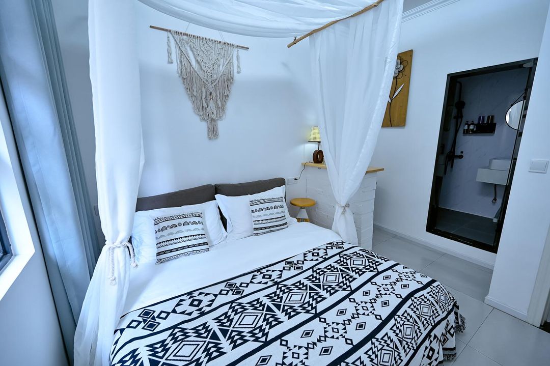 成都一间小舍公寓(西华大学银杏管理学院店)