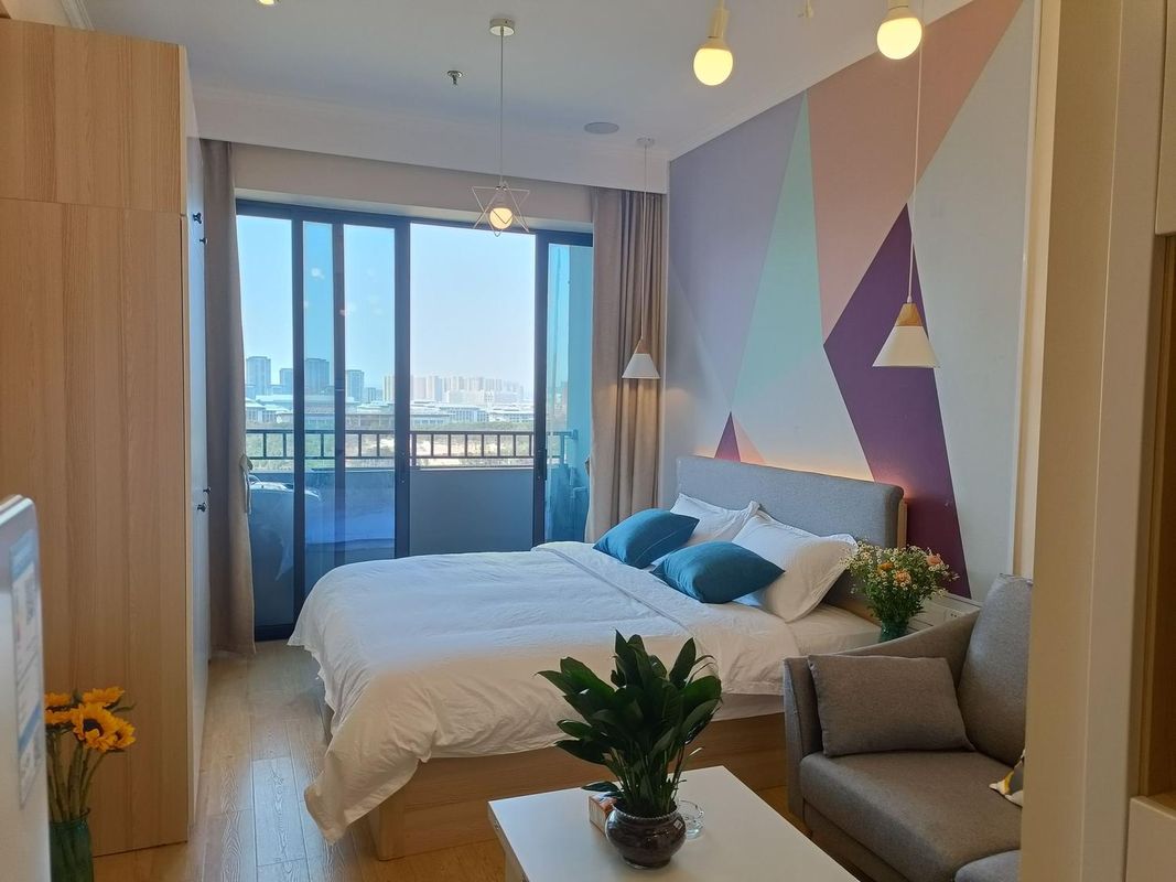 Junlan Homestay (Kunming Rongchuang Peacock Town)