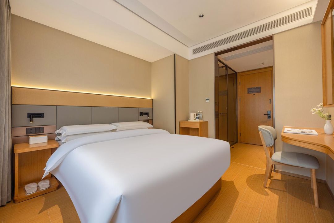 Homeinn Pebble Hotel (Shanghai Shidongkou Passenger Terminal Shengqiao Leisure Street)