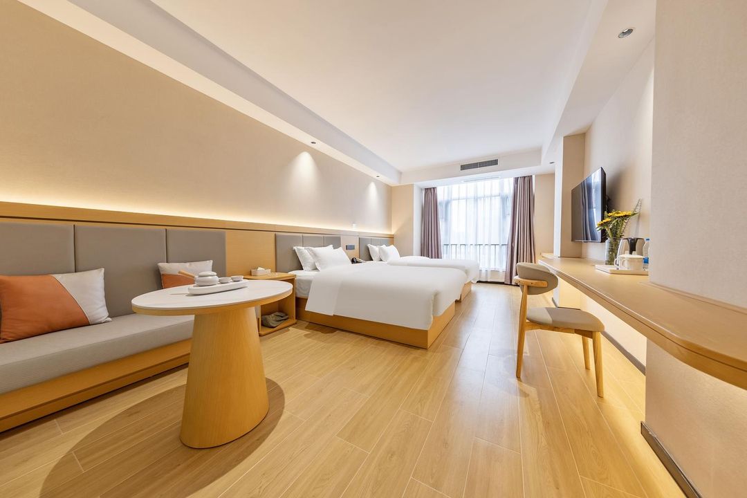 Jinhailun Business Hotel