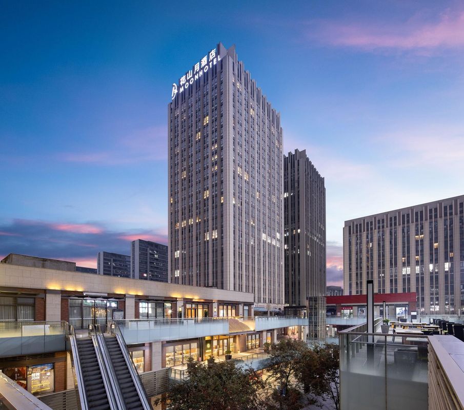 花山月酒店(武漢高鐵站店)