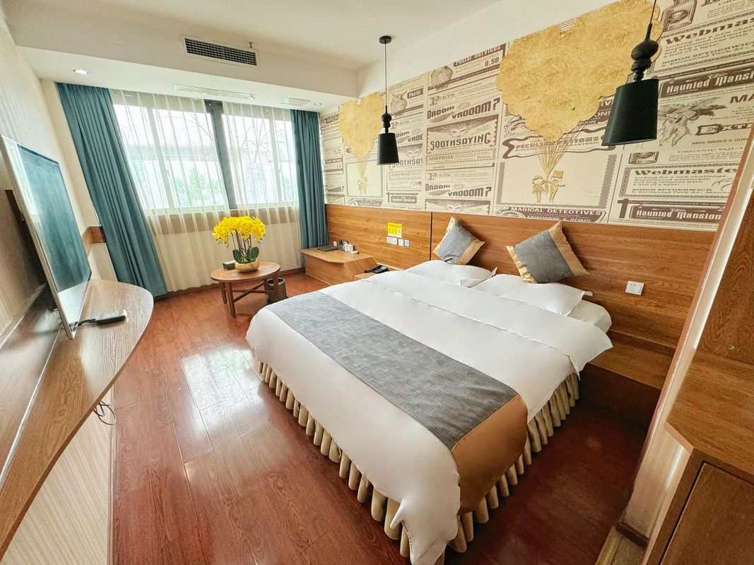 YiHe Hotel (Sichuan Tourism College)