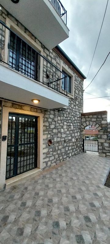 Chakra Vourla Hotel