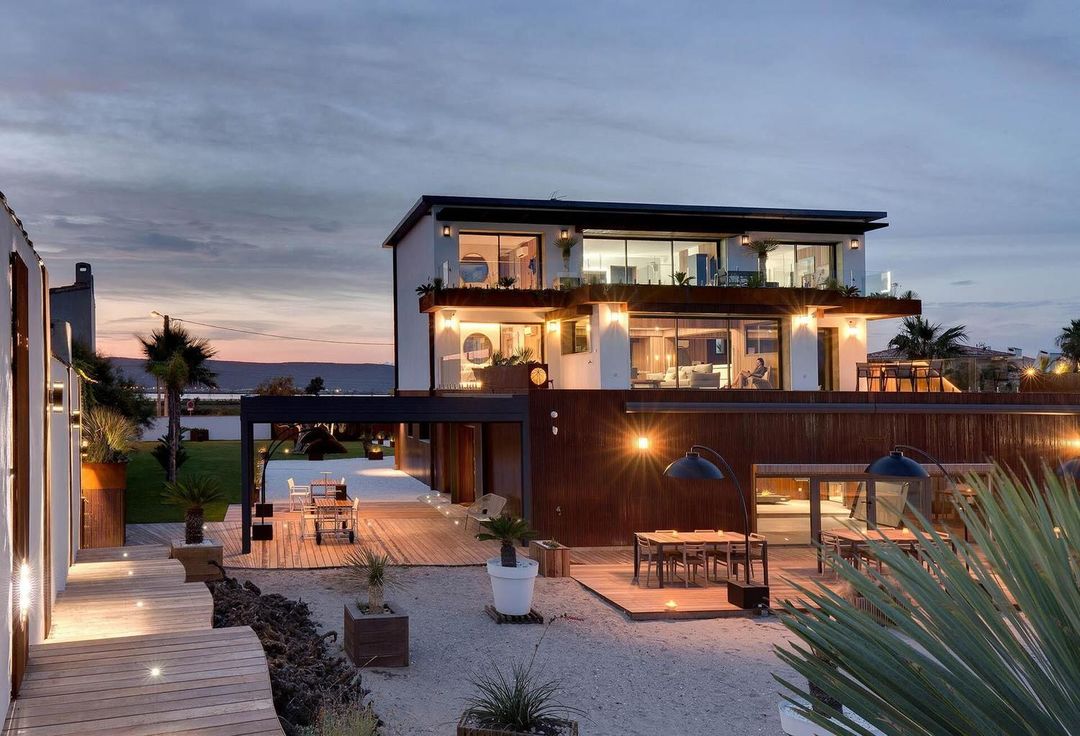 La Villa Miramar