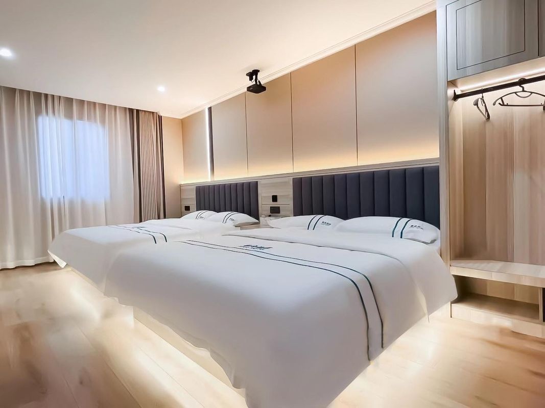 Jiduo Hotel (Wuhan Jiangxia Sports Center)